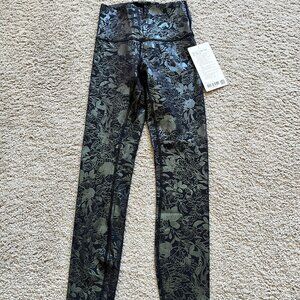 NWT Lululemon Wunder Under High-Rise Tight 25" *Shine size 2